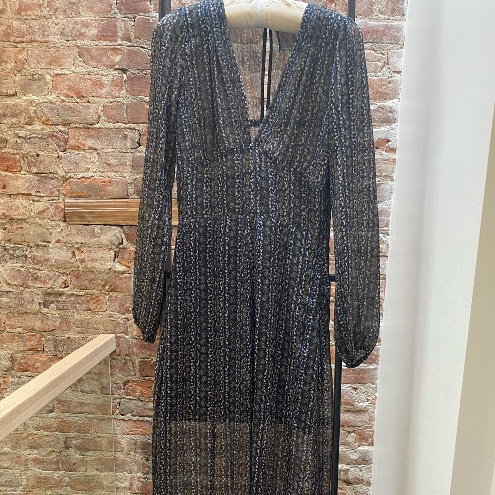Beautiful reformation dress with slit in front.